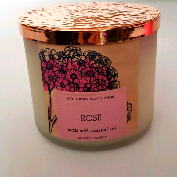 Rose Scent Bath & Body Works 3 Wick Candle